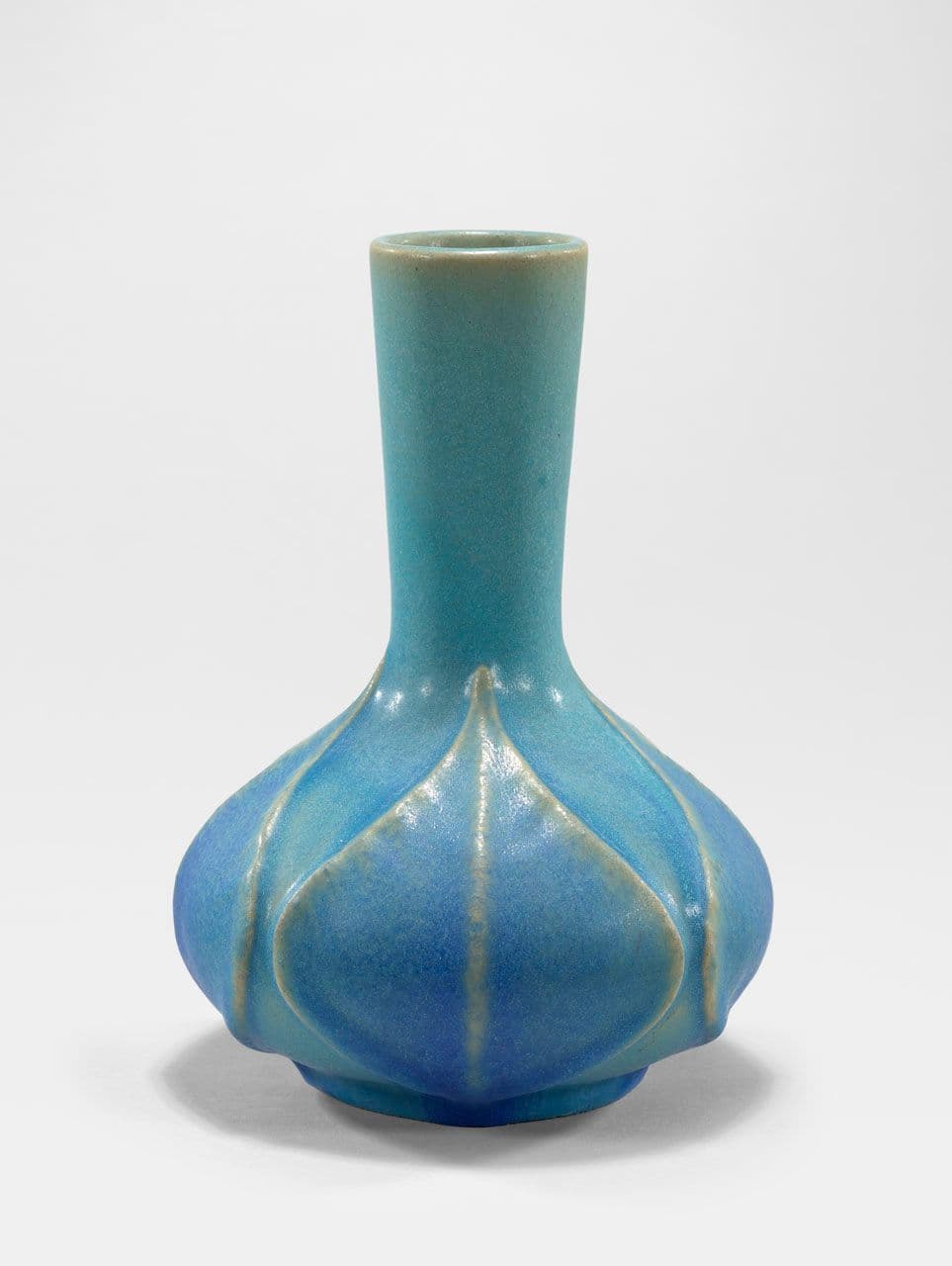 Bulbous Vase with Spade-Shape Leaf Design