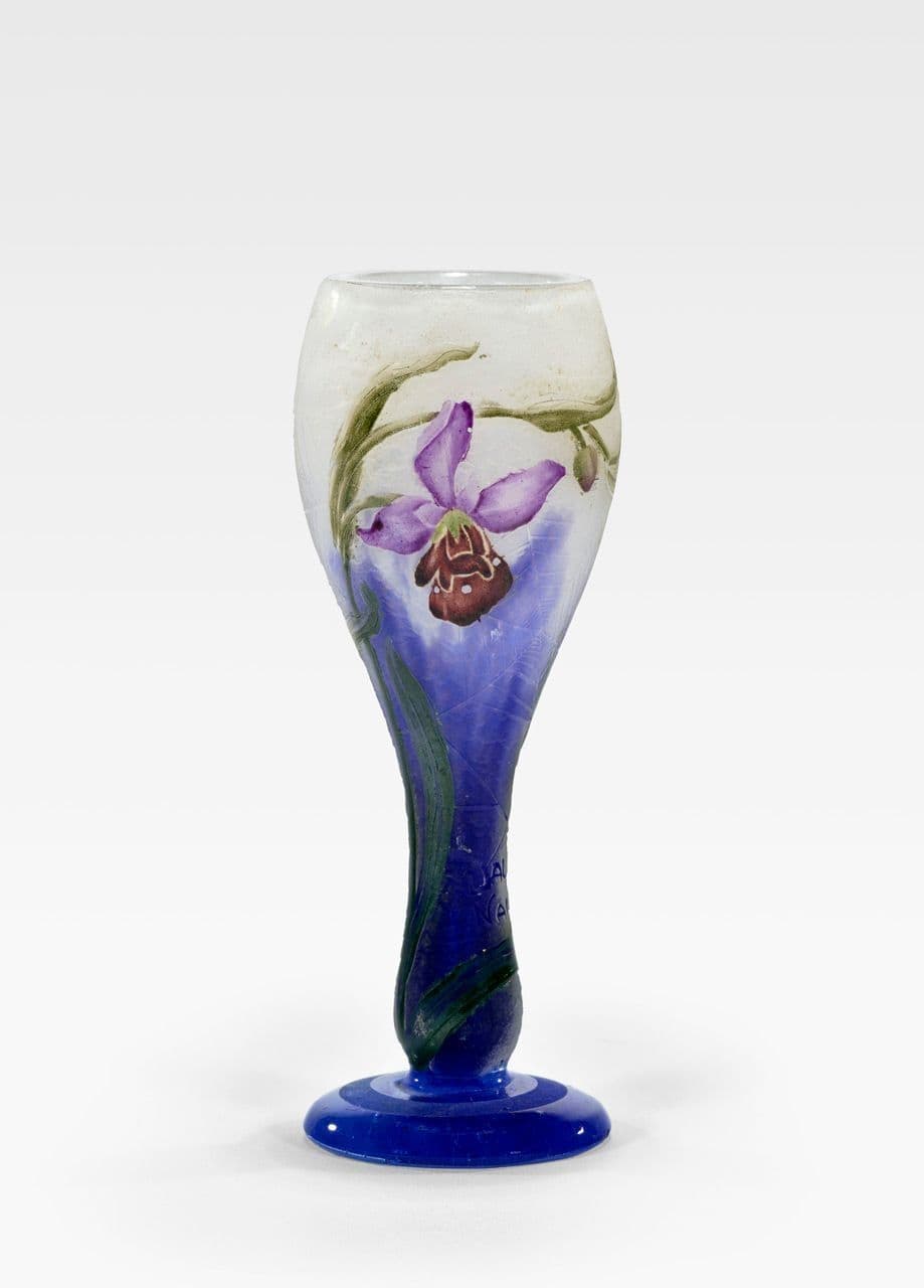 Cameo Bud Vase
Daum Freres 20th Century
2025.133.13