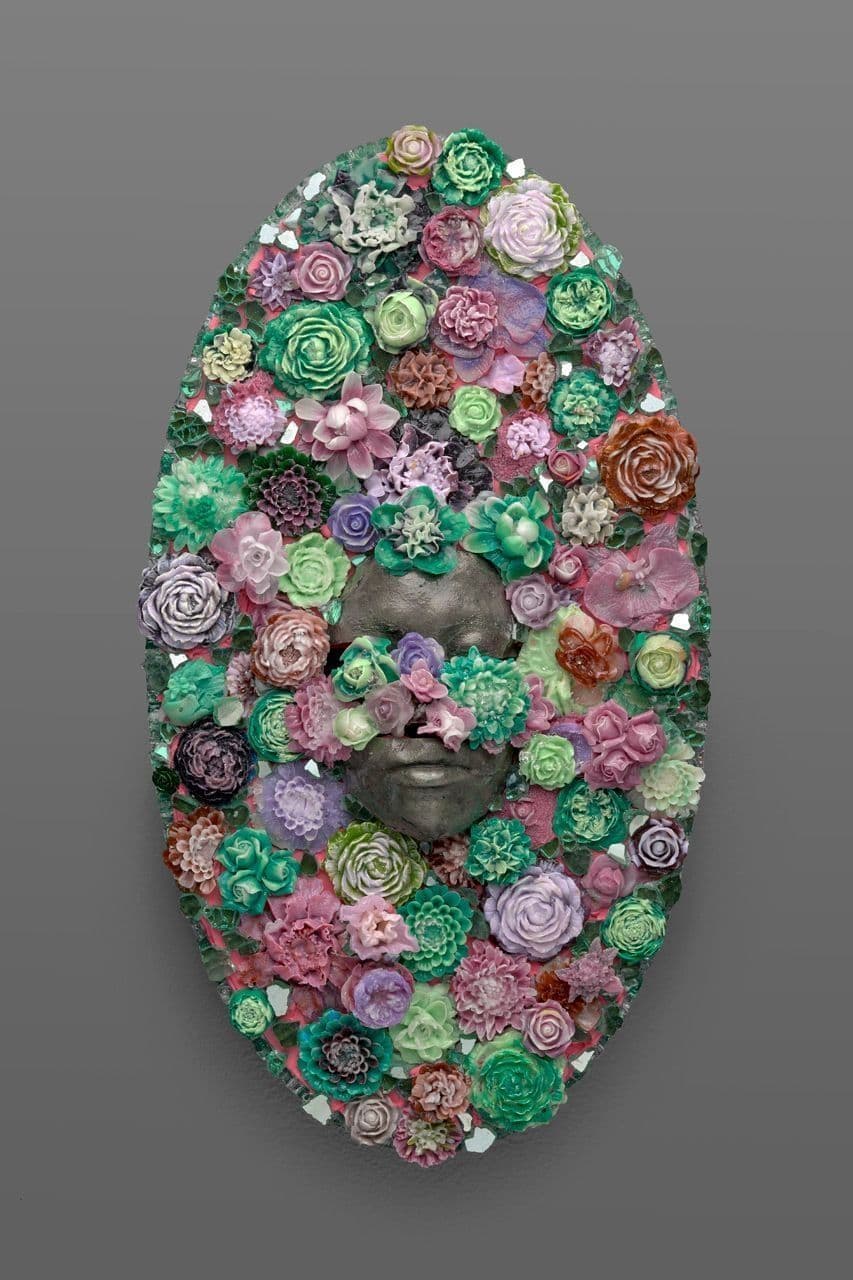 Bloom in Mint & Salmon Pink
Layo  Bright 21st Century
2024.85.1
