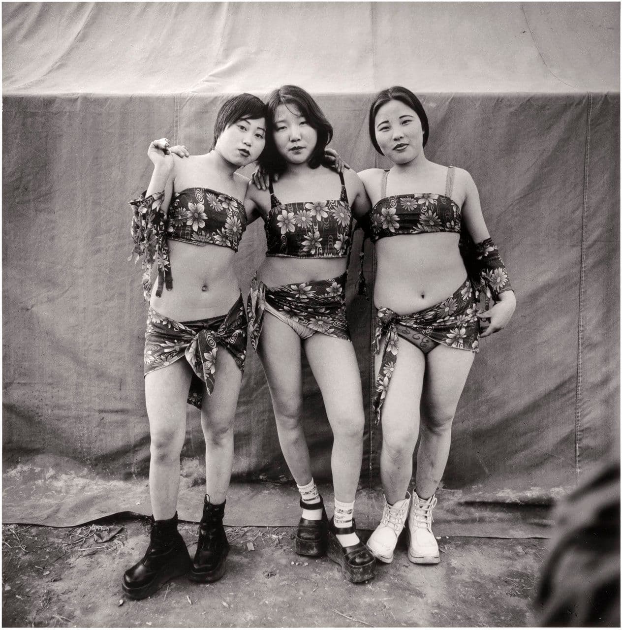 Three Country Strippers, Huoshentai, Henan Province