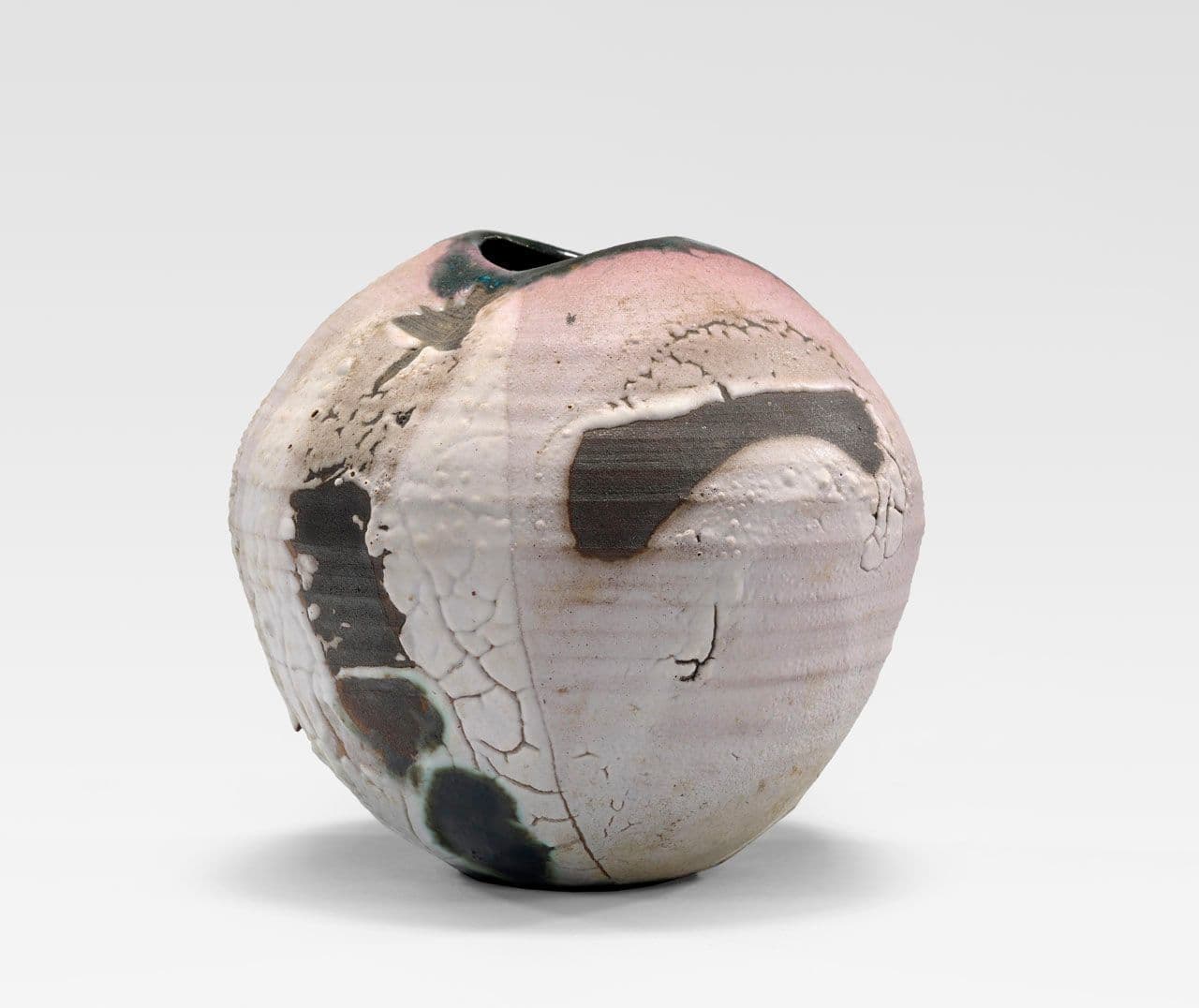 Raku Pot
Mary Tuthill Lindheim
20th Century
2010.44.8 Raku Pot