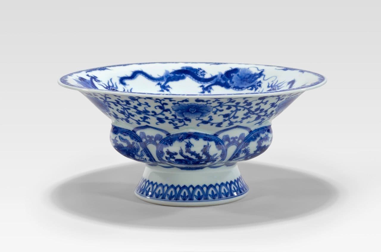 Basin with Dragon, Phoenix, Fish, and Flowers
Miyagawa Kōzan I
19th Century,20th Century
2025.1.73.a-.b Basin with Dragon, Phoenix, Fish, and Flowers
Miyagawa Kōzan I
19th Century,20th Century
2025.1.73.a-.b