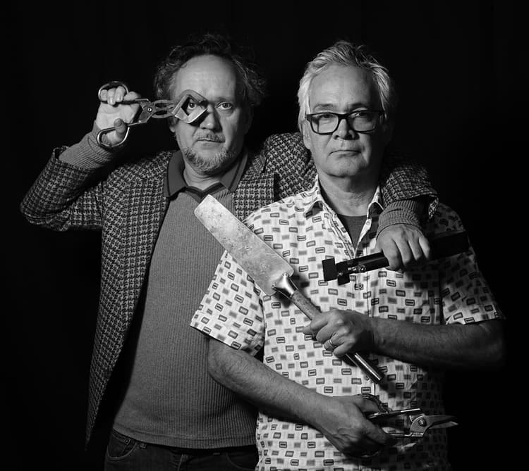 Fig. 2. Einar de la Torre (left) and Jamex de la Torre (right). Photo by Josue Castro.