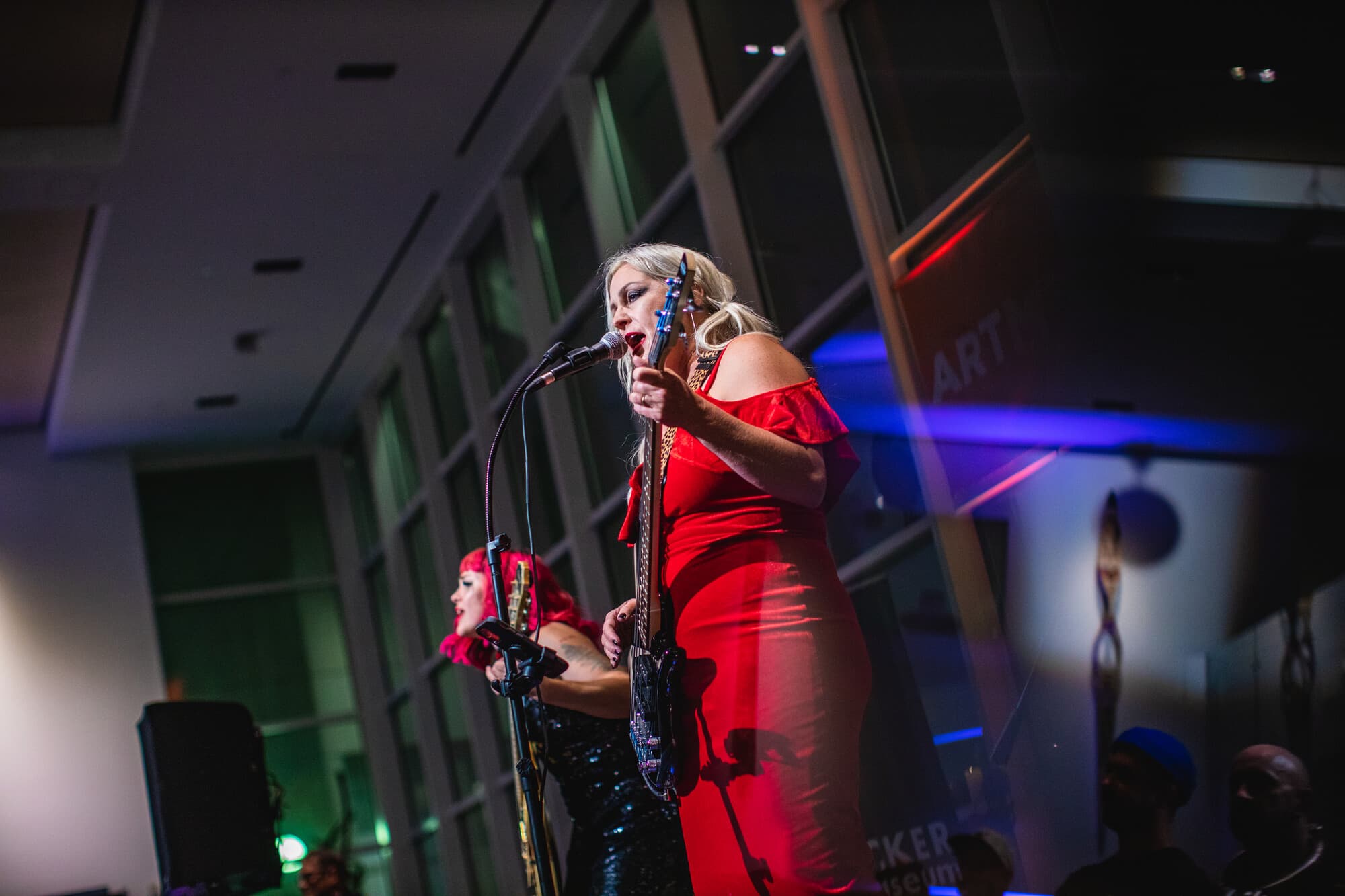 Image: Concert Image: Concert