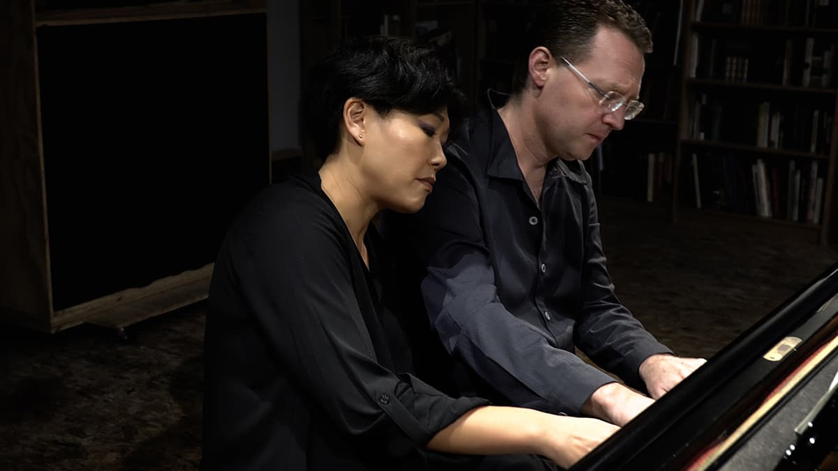 Image: Classical Concerts + DUO Stephanie and Saar > studio Image: Classical Concerts + DUO Stephanie and Saar > studio